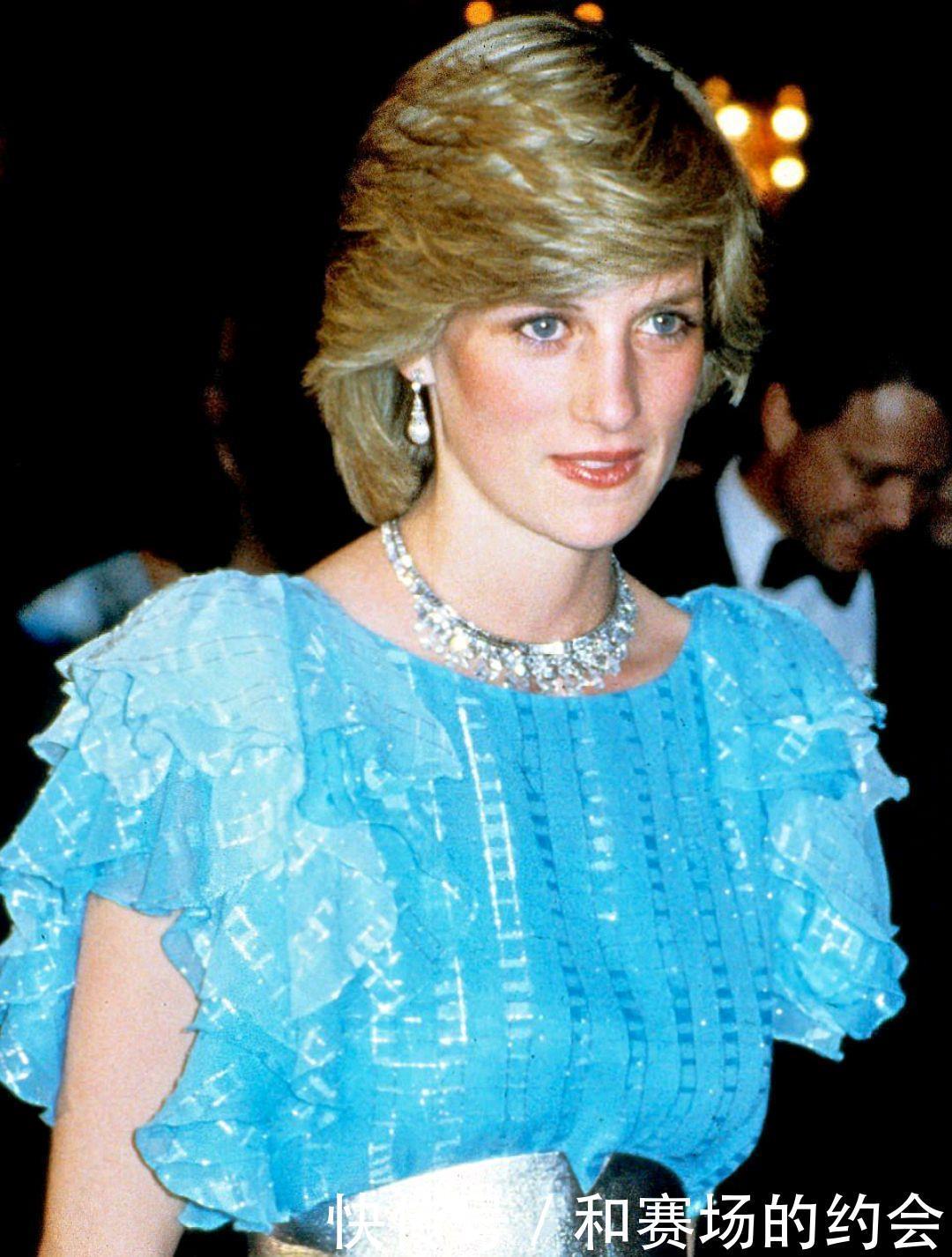 风华正茂的美人与珠宝更配“英伦玫瑰”戴安娜戴珠宝的样子真美