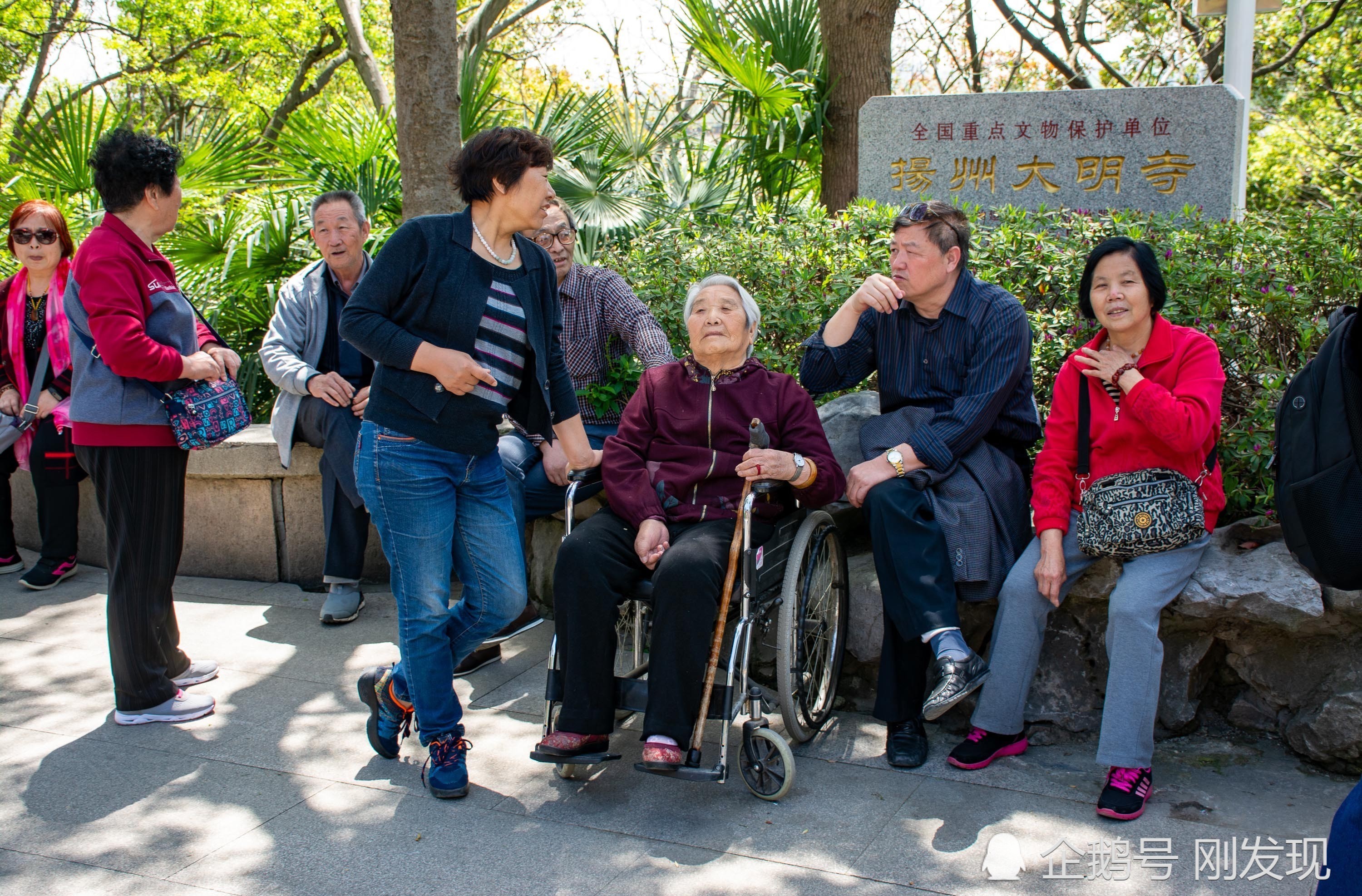 老年|千年古刹历经劫难，从古至今八次大修，十八年前终于修成四A景区