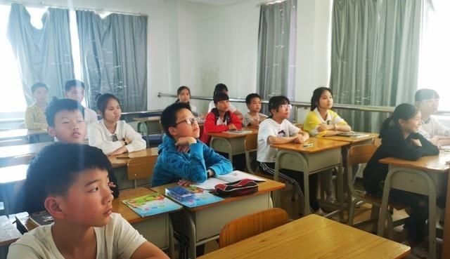 舌苔|8岁孩子身高130,医生:想要孩子长高个子,日常3件事不能少