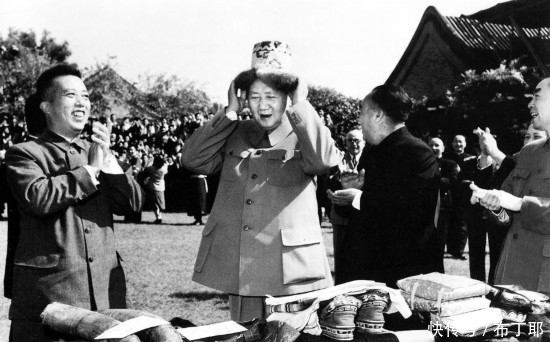 书法家!毛主席罕见致名人大腕的书信,笔法苍然瘦劲潇洒,值得珍藏的毛体