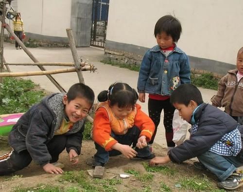 宝宝|父母只知“三翻六坐”?你Out了,看看3岁前娃运动心理发育对照表