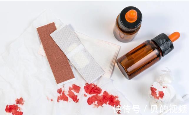肿瘤病毒|这4个症状，超过3个宫颈癌已不是早期，做好1件事，宫颈癌走远远