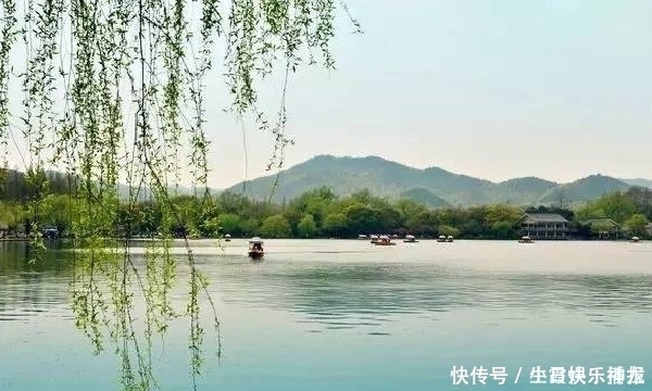 西湖|白居易写西湖天下无双，二百多年后苏轼挑战一首，直接碾压白居易