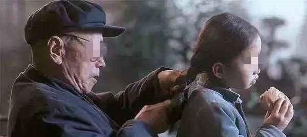 小学生作文|小学生作文《爷爷》,全篇26字没有华丽语言,却让人感动