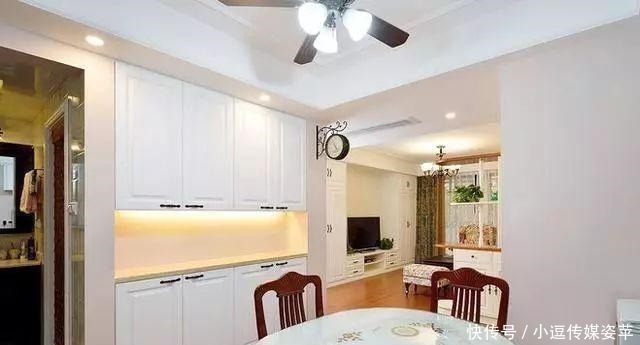 墙面|朋友的新房装修太漂亮了,一屋7个地方装上柜子,漂亮又实用!