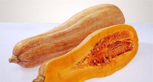 人到中年，不妨多吃以下食物，清除血管垃圾，排毒養顏，早吃早好