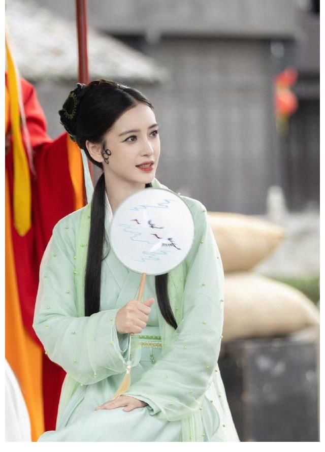 杨紫|赵雅芝、黄圣依、杨紫、Angelababy同演白素贞，哪一位最美呢？