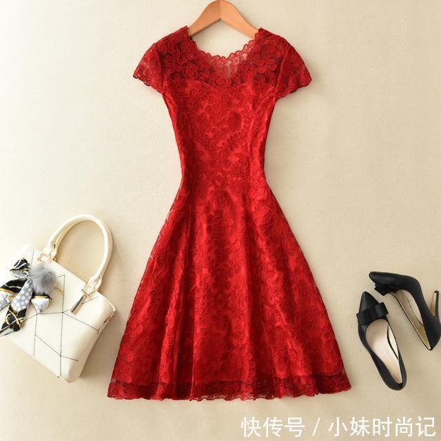 时尚|论时髦和显瘦，我只服收腰修身款裙子