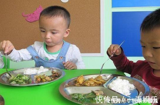 宝妈|“一个月1500伙食费就吃这”,宝妈怒了,找幼儿园讨说法