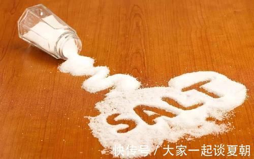 盐分|56岁男子,甘油三酯从18到1.8,医生:常吃一物,血管变通畅