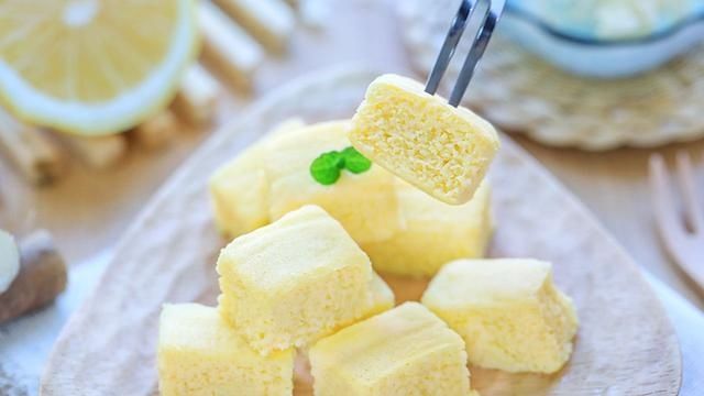 半根山药2个蛋黄，这样做补脑又润肺，上桌瞬间秒光！