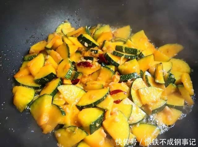 这菜多给孩子吃，对眼睛好，保护视力，便宜营养，吃了身体好！