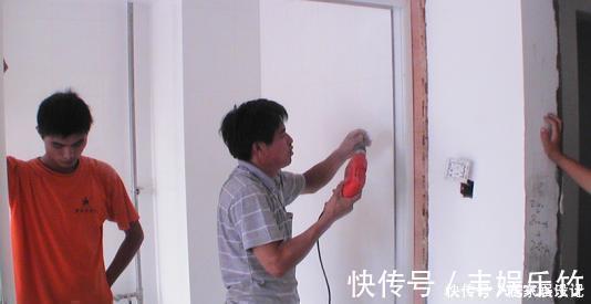 安装|万万不要让木工这样安装木门,后悔我家不懂装错,入住后麻烦不断
