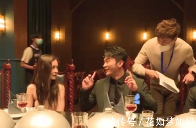 鄭愷|baby在群里發(fā)紅包,看到他們都搶到了多少,原諒我沒見過世面