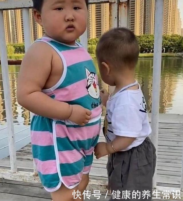 营养成分|“天天喝牛奶”的孩子和“从不喝牛奶”的孩子,3大差距很明显!