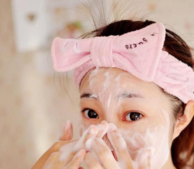 清洁|05后女生想鼻子“变光滑”,坚持这3习惯,或能轻松疏远“草莓鼻”