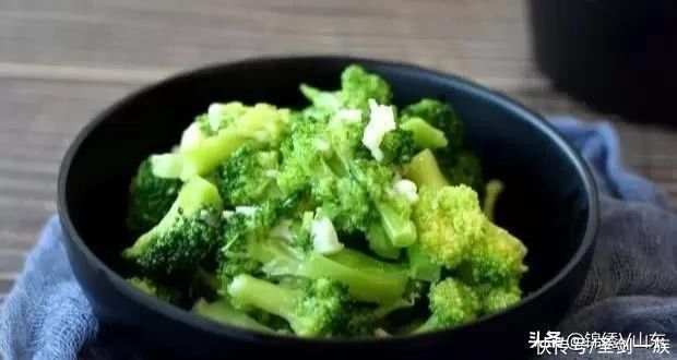 天热没胃口来尝尝12道家常素菜,做法简单,营养美味,一盘不够吃