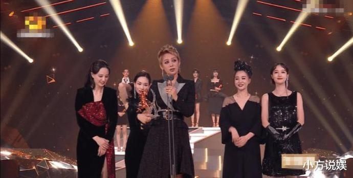 张含韵王霏霏未成团,网友不服节目组背锅,她的出现挽救了节目最后的尊严