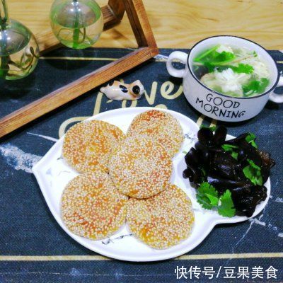 奶香南瓜饼这样做，秒变米饭杀手