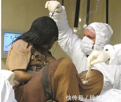 祭祀&13岁少女盘腿而坐,冰冻500年,面容栩栩如生,仿佛在沉睡