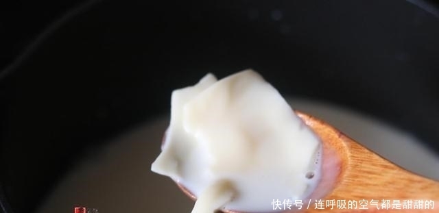 原来孩子们爱吃的高钙奶酪棒，做法这么简单，才5块钱能做1大盘