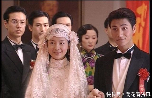 《金粉》原著清秋怀孕催婚,众人一致怀疑,还是相信了她老实外表