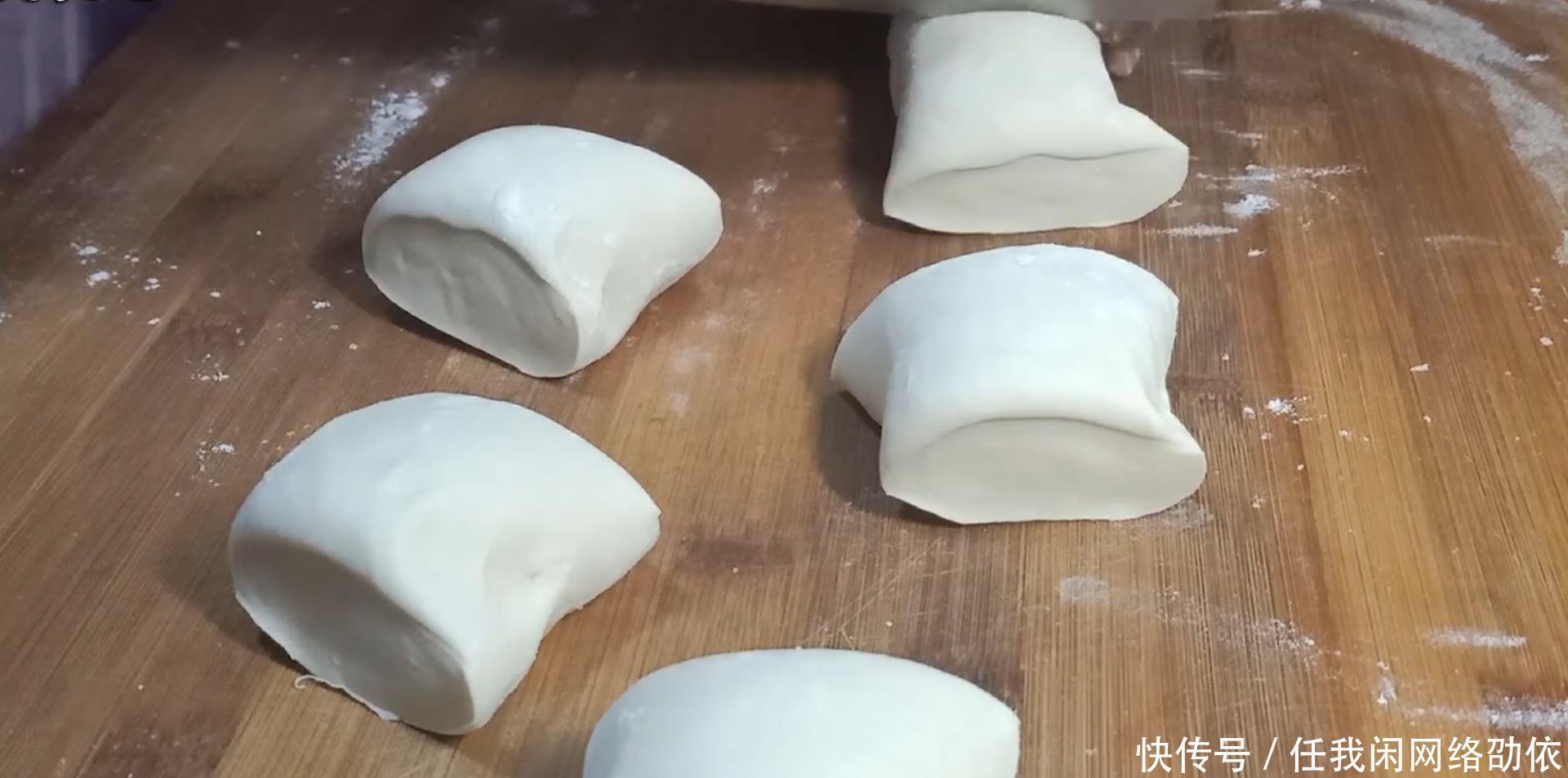 面粉|花卷这样做好看又好吃,只比馒头多一个步骤,就连挑食孩子都爱吃