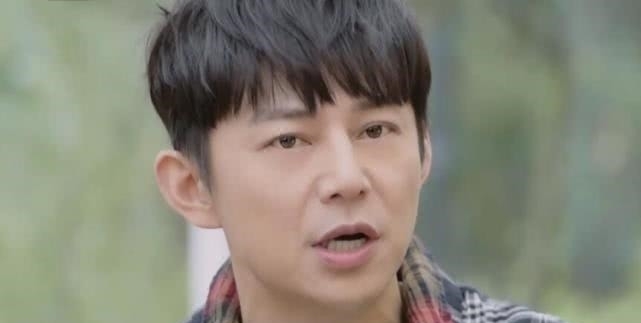 爆料|千玺录节目时要上网课怎么办听到何老师的爆料，才知他有多辛苦