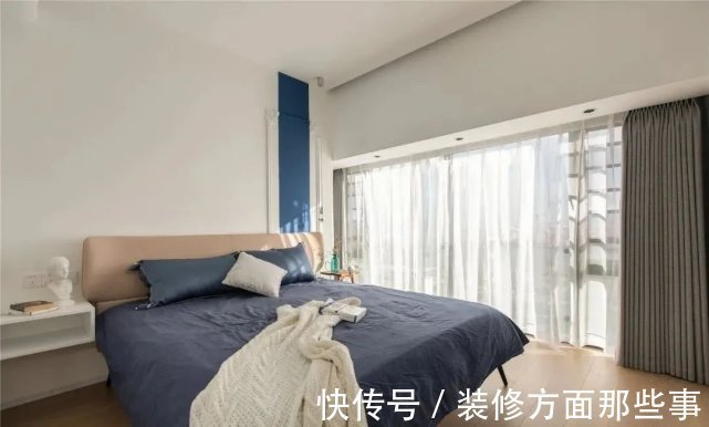 收纳|114m2简约温馨三居,白色+克莱因蓝的搭配,明净又高级!