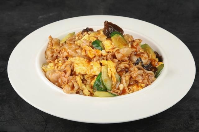 炒木须肉，怎样才能滑嫩好吃？下锅前多加1步，肉质滑嫩菜更香