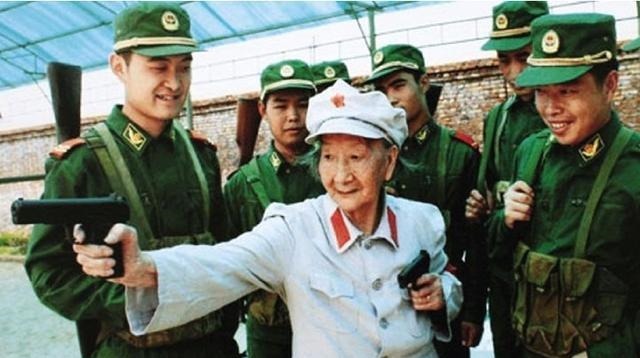 失散|老红军长征时与丈夫失散,几十年后两人在京重逢,前夫已是副国级