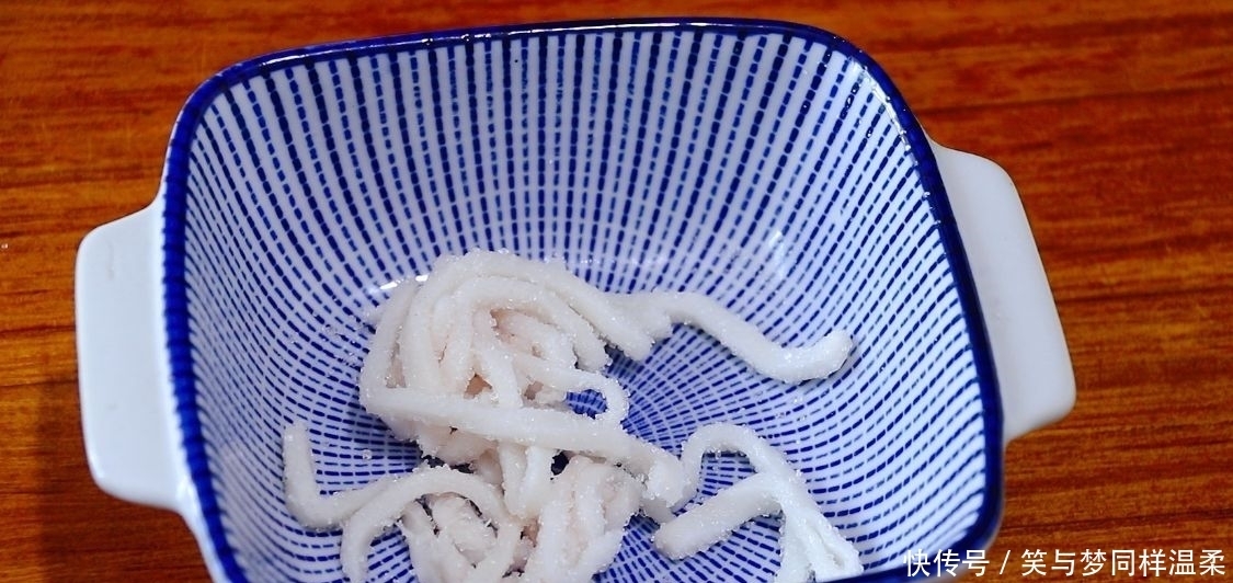 除夕夜吃年夜饭,做一道不一样的菜,吃着很香,家宴待客用得上