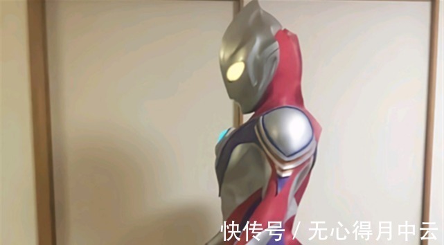 奥特曼|自制奥特曼皮套,初代成为借力对象,迪迦获得史诗级加强