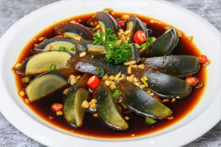 做凉拌皮蛋，3味调料是关键，记住正确做法，不腥不涩，鲜美好吃