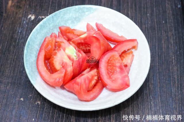女人不想变成黄脸婆,一定要常吃这食物,满脸都是胶原蛋白