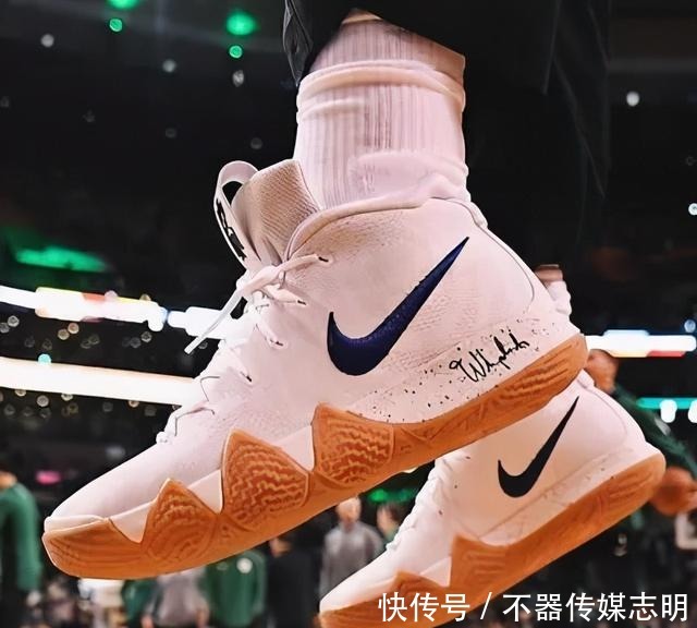球鞋的演艺生涯!这些在电影中惊鸿一瞥的球鞋,你是否还记得呢?