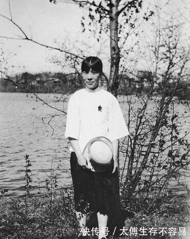 张爱玲!被鲁迅、张爱玲、林徽因瞧不起,冰心为何会在鄙视链的底层?