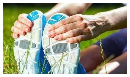 男性朋友|男人过了50后，若这3个动作能达标，偷着乐吧，身体素质还挺好