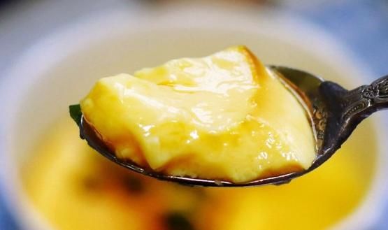 保准|蒸鸡蛋羹时，别只会加水蒸，掌握几个小技巧，保准口感嫩滑无气孔