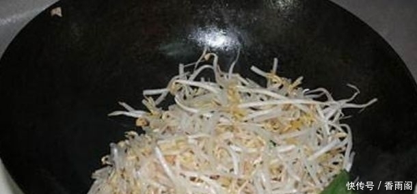  炒面的正确做法，不粘锅，根根分明，炒一大锅，大人小孩都爱吃