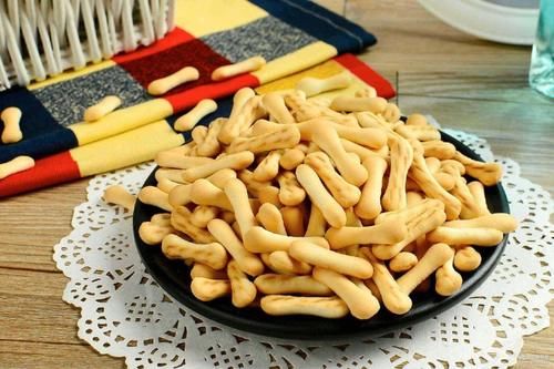 婴幼儿的不少食物,自制的远不如买的好,家长别再“假育儿”了