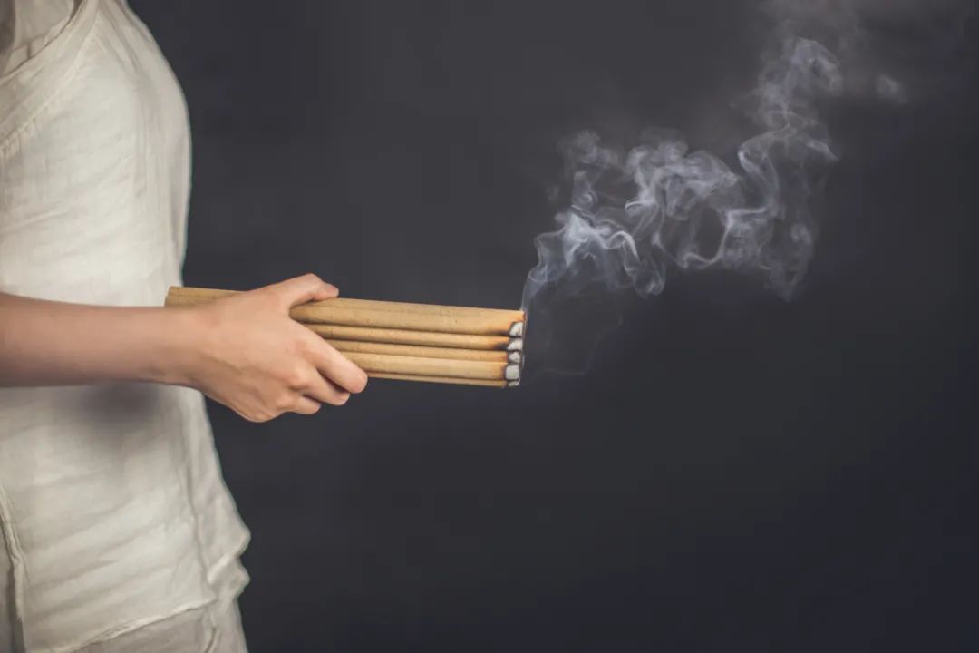 不良习惯|带脉不通，小腹必胖！教你1招，疏通淤堵，和肚子上的赘肉说拜拜