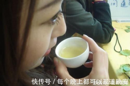 有益菌群|饭后喝茶真的能刮油脂吗?其实大多数人都错了,做对才能养生