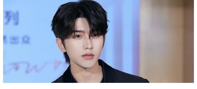 網(wǎng)曝湖南衛(wèi)視小年夜晚會(huì)陣容，多位頂流加盟，2大流量花演員突出