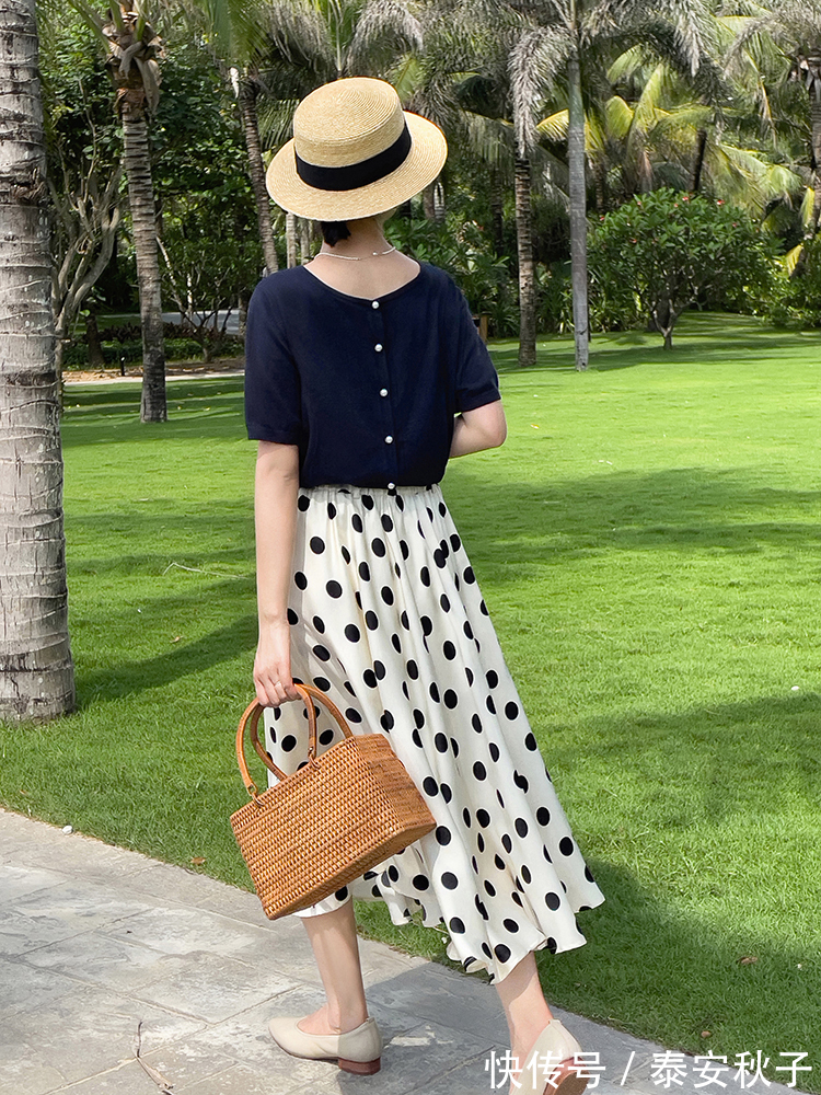 小姐姐|有一种款式,会让女人爱上瘾?它便是“清爽宜人”的半身裙!