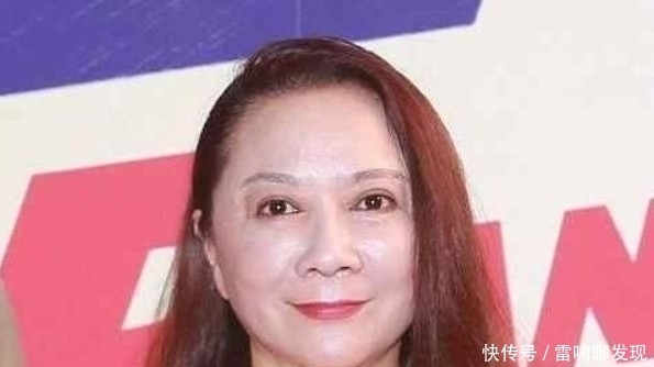 为了美连辨识度都不要了,蔡明笑都不自然了,这样值得吗?