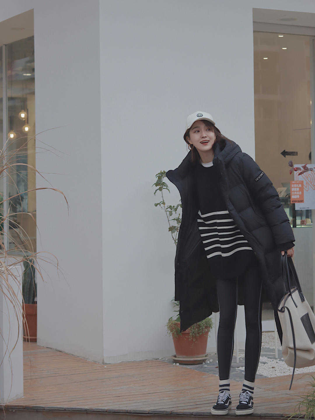 廓形|秋冬,还没备长款羽绒服,选这4套能让你提升气质,精致又保暖