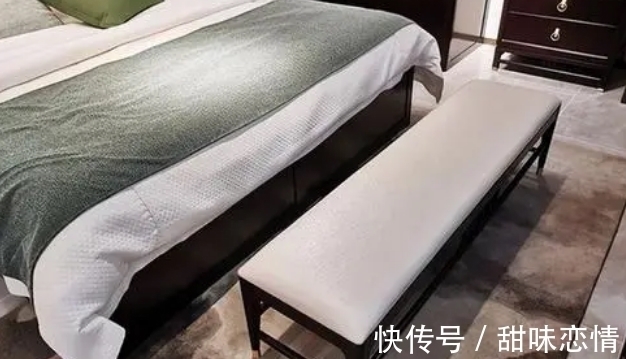 发明$古人发明的“春凳”,在酒店床尾就有一个,它有啥用?