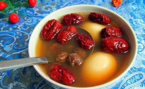 桂圆红枣|聪明的女人最爱喝此汤,比阿胶更补气血,排毒养颜,睡眠好