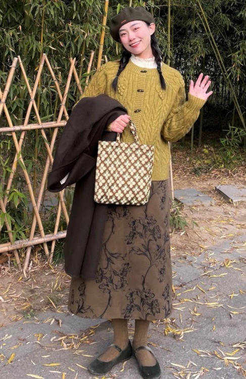 搭配 讲真的,冬天还是穿毛呢大衣更洋气,这些搭配温柔优雅又有格调